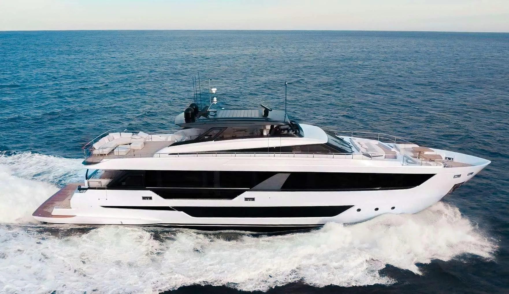 FERRETTI 1000 — 30.1 m flagship flybridge — four decks of Italian comfort
